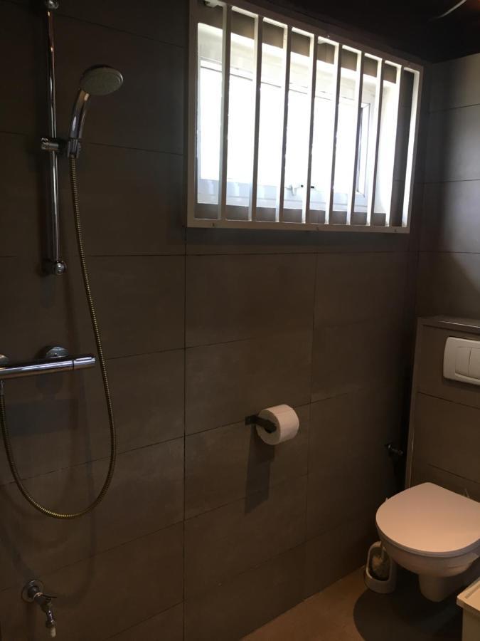 Asteria Studios Paramaribo Luaran gambar