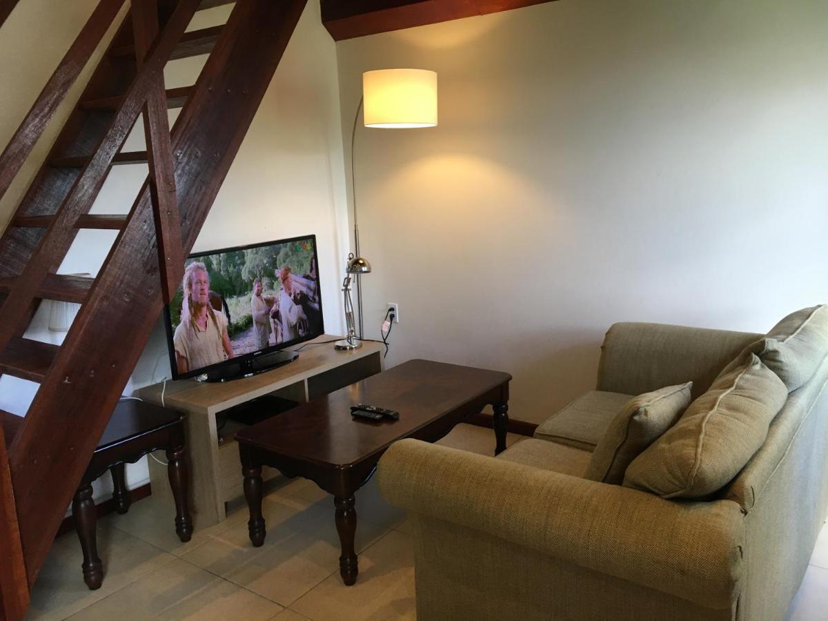 Asteria Studios Paramaribo Luaran gambar